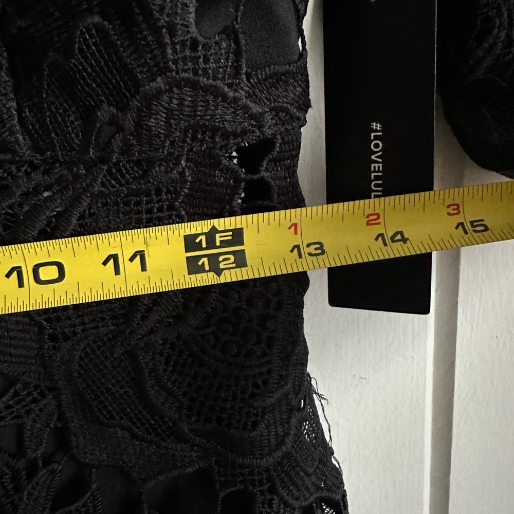 NWT Lulu’s black lace dress - Picture 12 of 12